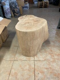 Masivní dřevěný stolek, špalek - 8