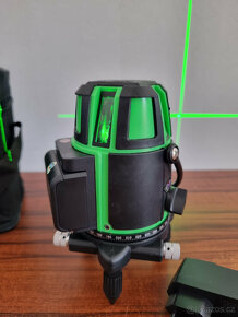 Predám nový krížový laser HILDA so zeleným lúčom - 8