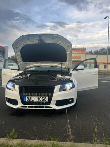 AUDI A4 B8 COMBI - 8