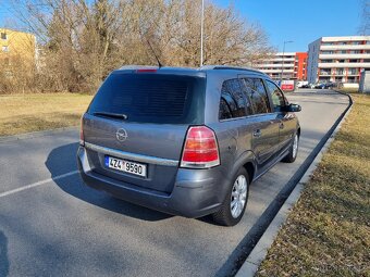 Opel Zafira 7míst - 8