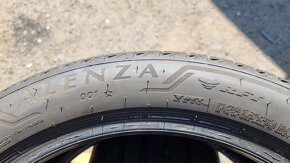 Letní pneu 275/40/20 Bridgestone RFT - 8