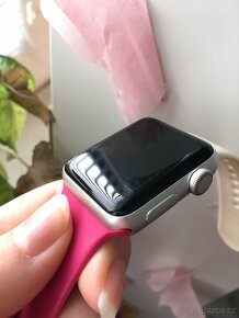 Hodinky Apple Watch SE Series 3 38mm stříbrné + 3 řemínky - 8