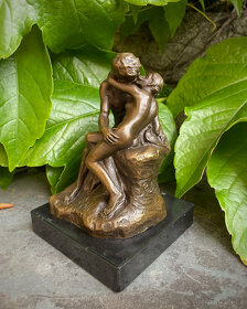 Bronzová socha soška Polibek dvou milenců - Rodin sculpture - 8