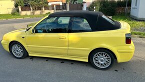 Golf  cabrio  colorconcept    2.0 i - 8