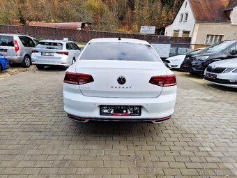 VW Passat Lim., 2.0 TDi Elegance, 39 tis. km, 8x ALU - 8