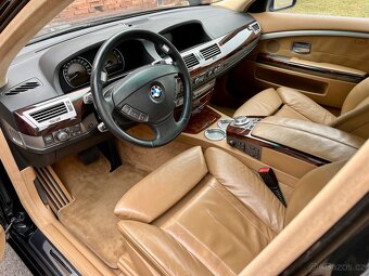 BMW E65 760i 327 kw LCI, servis, hezký, bez investic - 8