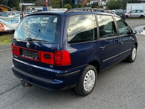 VW Sharan 2.0i, r.2003, STK, klimatzace, tažné zařízení - 8