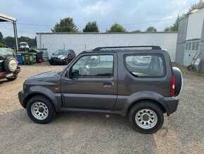 Prodám Suzuki Jimny 4x4 1,3 benz 63 KW rv 2010 - 8