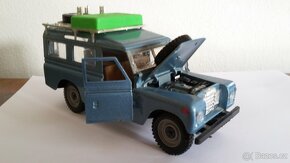 Kovový model Mebetoys Land Rover 1:25 z roku 1970 - 8