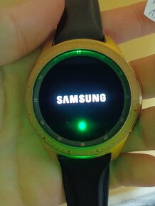 Chytré hodinky Samsung Galaxy Watch 42mm SM-R810, nabíječka - 8