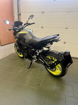 Yamaha MT09 - 8