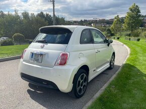 FIAT 500e 83 kW ELEKTRO AUTOMAT VÝHŘEV NAVI DPH - 8