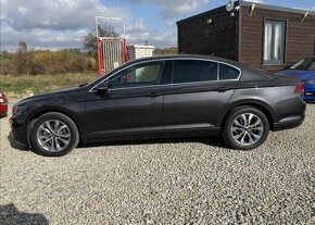 Volkswagen Passat 1,5 TSI EVO BMT Business DPH benzín - 8