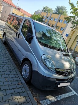 Vivaro 2012 ExtraLong 9 míst 2.0D / jak Renault Trafic Passe - 8