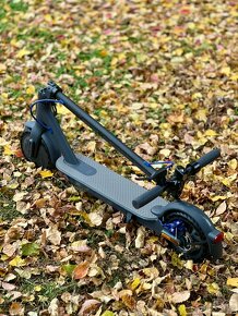 Elektrokoloběžka Xiaomi Mi Electric Scooter 3 - 8