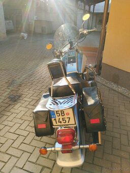 Suzuki Intruder 1500 - 8