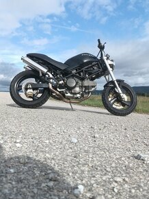 Ducati Monster 600 - 8