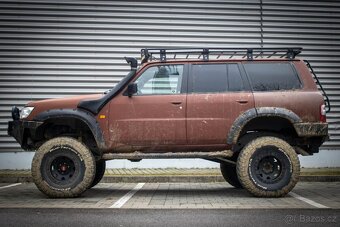 NISSAN PATROL GR 2.8 TDI Y61 Vagón - 8