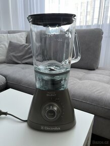 Stolni mixer Electrolux Powermix Silent - 8