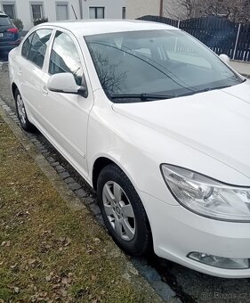 Škoda octavia 2.0tdi-103kw-2011 - 8