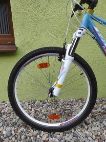 Značkové kolo Rock Machine 26"/16" (tyrkysová) - 8