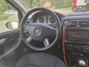 Mercedes Benz B200 turbo  Panorama,Bluetooth, Manuál - 8