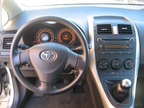 Toyota Auris, 1.4i / 71KW - 8