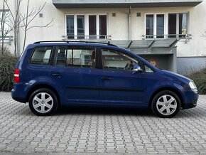 Volkswagen Touran 1.6i 85kW Navigace ALU kola Tažné Klima - 8