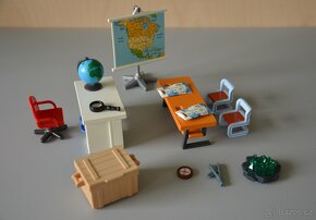 Playmobil 9455 - Učebna dějepisu + 9810 - Učebna zeměpisu - 8