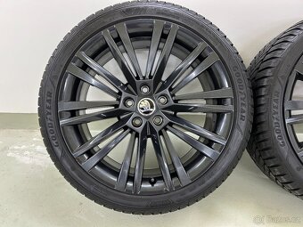 zimní originál sada Škoda Superb III Canopus 19" 5x112 - 8