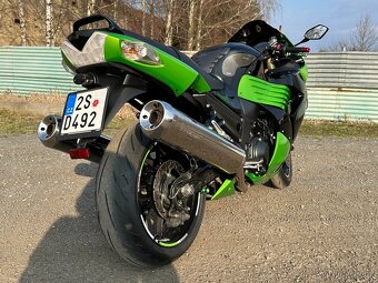 Kawasaki ZZR 1400, 142Kw - 8