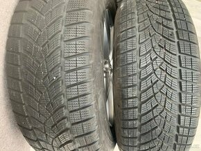 R17 ORIG.ALU KOLA VOLVO XC40 XC60 235/60/17 95% - 8