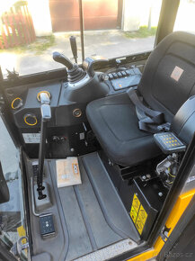 Minibagr JCB 19C-1, 1100mth, r. 2018, roztah.pásy, 2x lžíce - 8