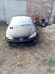 Predám Peugeot 206CC Cabrio r. v. 2002 2.0i 100kw - 8