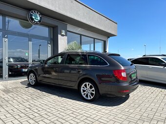 Škoda Superb 2,0 TDI CR DSG 103kW FAMILY COMBI - 8