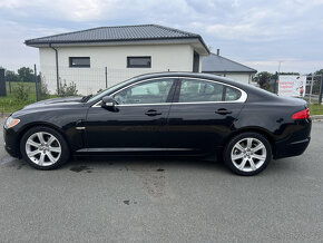 JAGUAR XF 2.7D 152kW •Najeto pouze 114tis/km•Luxury edice - 8