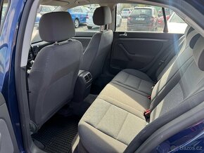 Volkswagen Jetta 1.6 MPi, 146 tis km, 1.Majitel, ČR - 8