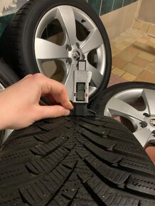 Alu kola Škoda R17 5X112 ZIMNÍ PNEU 225/45 R17 HANKOOK - 8