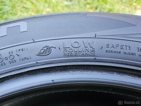 2x Zimní pneu Nokian WR-D4 - 205/60 R16 XL - 90% - 8