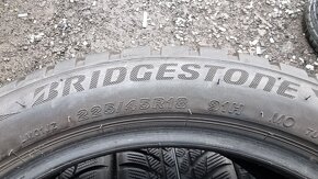 Zimní pneu 225/45/18 Bridgestone - 8