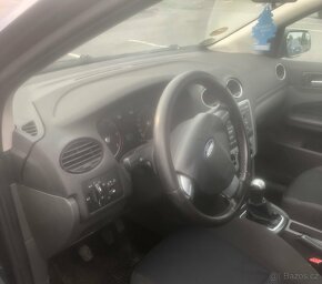 Ford Focus 1.6 TDCi, rok 2005 - 8