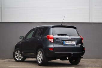 Toyota RAV4 2.2 D-4D 135 08 Edition - 8