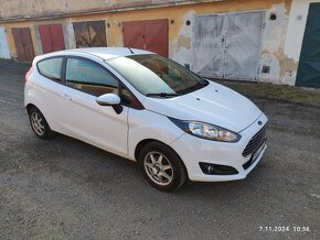 Ford Fiesta 1.2 60kW r.v. 2014 bílá - 8