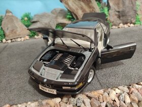 prodám model 1:18 BMW 850i - 8