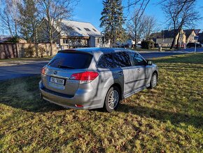 Subaru Legacy 2.0i - 8