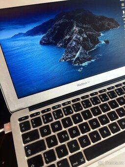 Macbook Air 11" - 8