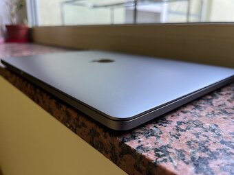 Nový MacBook Pro 13 konec 2016 - 8