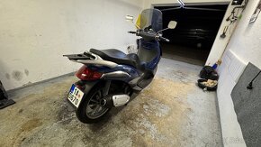 Piaggio Beverly 250 - 8