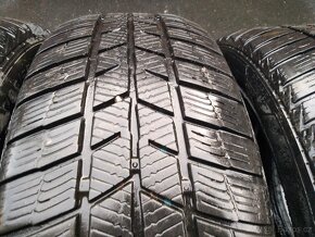 Prodám pěkné zimní gumy Barum Polaris 5 205 /55 R16 DOT 0922 - 8