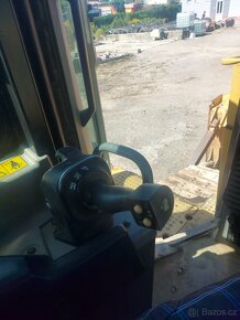 CAT D6 - 8
